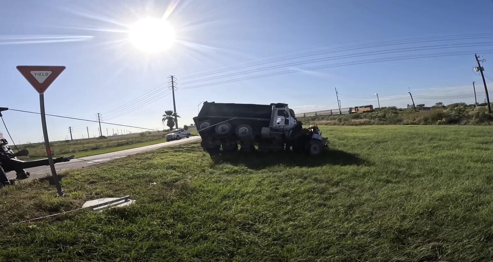 Heavy-duty towing truck recovery operation in Palmview, TX