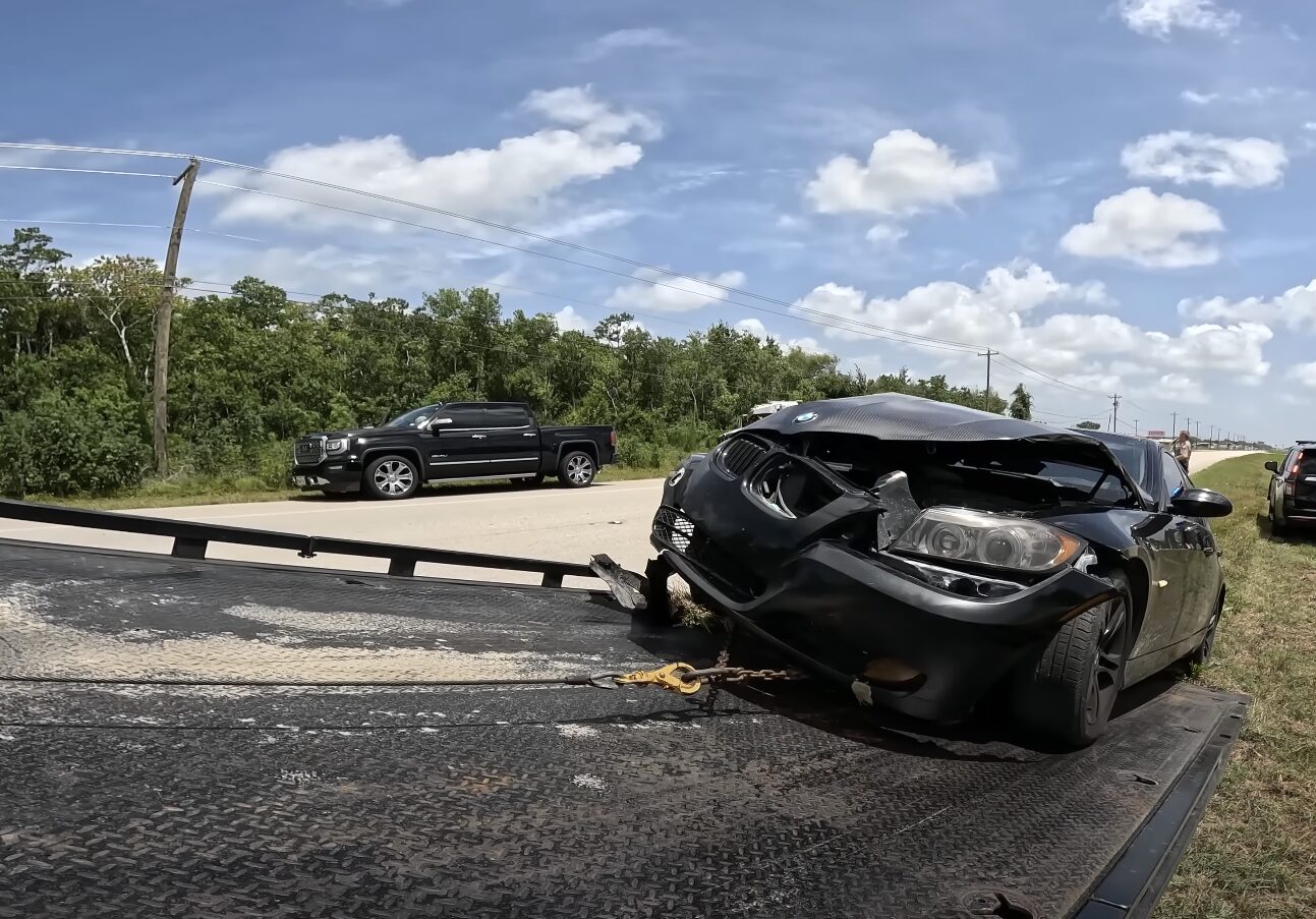 Emergency towing service responding to accident in Palmview, TX
